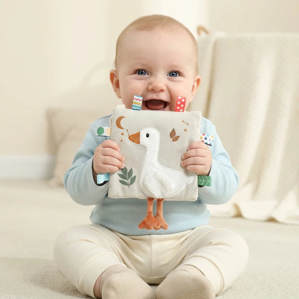 Soft Baby Books toys Montessori 3D Touch Feel High Contrast Cloth Book Sensory Early Learning games for kids Educational toys